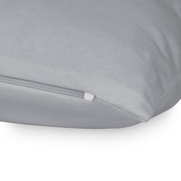 Poszewka jersey 40x40 cm w kolorze popielatym, leżąca na białym tle, z widocznym zamkiem błyskawicznym. Materiał miękki i elastyczny, bez wzorów. Optymalna do dekoracji poduszek w różnych aranżacjach wnętrz.
