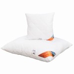 Poduszka antyalergiczna pikowana 50x70 cm w kolorze białym, leżąca na płaskiej powierzchni, z logo Antistress Active. Widoczny zarys pikowania oraz wierzch materiału. Produkt jest nowy i zapakowany, z widoczną etykietą.