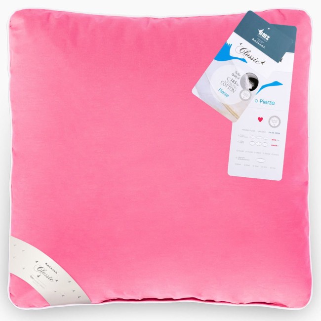  Kolekcja PIERZE to kolekcja wypełniona pierzem gęsim. Wyroby zostały mocnym inletem bawełnianym o gramaturze 185 g/m2. To wyroby produkowane metodami tradycyjnymi dla osób ceniących produkty naturalne w umiarkowanej cenie. 