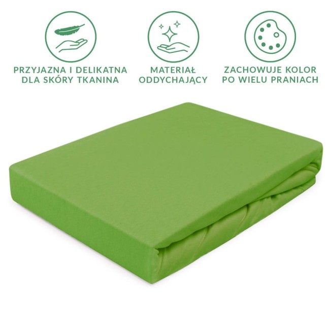 Prześcieradło jersey 140x200 w kolorze kaktus, leżące na jasnym tle. Materiał jest gładki, elastyczny, z gumką na krawędziach. Produkt ma prostokątny kształt i jest starannie złożony, z widocznymi detalami wykończenia.