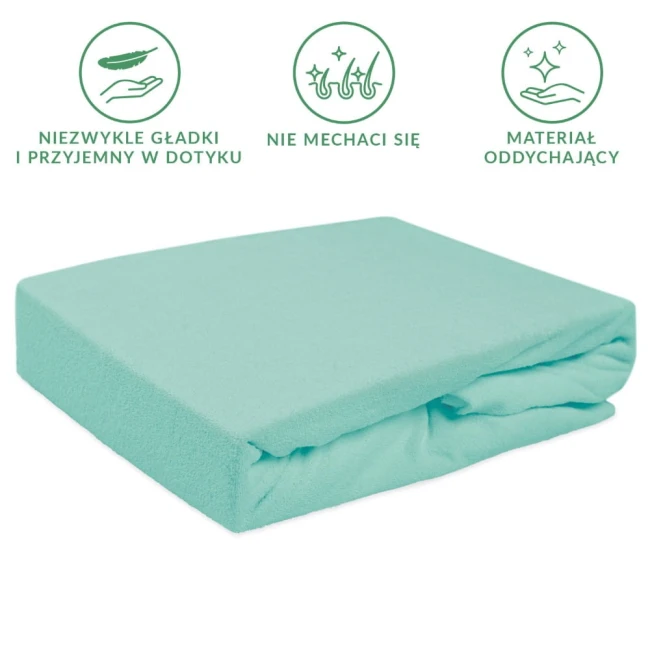 Prześcieradło frotte z gumką w kolorze jasnego turkusu, rozmiar 120x200 cm, leżące w widoku frontalnym, z widoczną fakturą materiału. Produkt ma elastyczne brzegi, co ułatwia mocowanie. Tło jest białe, co podkreśla kolor oraz teksturę prześcieradła.
