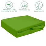 Prześcieradło frotte z gumką w intensywnym kolorze zielonym, rozłożone, pokazujące gładką fakturę materiału. Wymiary 120x200 cm. Ujęcie z przodu, na jednolitym tle, bez widocznych napisów czy logo. Idealne do użycia na materacu.