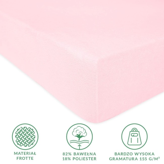 Prześcieradło frotte z gumką w kolorze róż kwarcowy, w rozmiarze 120x200 cm, przedstawione z boku. Materiał teksturowany, wykonany z 82% bawełny i 18% poliestru. Widoczne detale, w tym nieczytelne ikony dotyczące składu. Tło proste, białe.