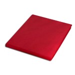 Czerwone prześcieradło satynowe bez gumki o wymiarach 200x220 cm, leżące na gładkiej powierzchni. Materiał o lekko błyszczącej fakturze, bez wzorów i dodatkowych elementów. Prześcieradło złożone w prostokąt.