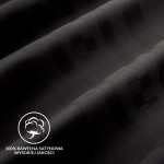 Pościel wykonana z 100% bawełnianej satyny o szarej, geometrycznej strukturze. Widoczny detal włókna, lekko błyszcząca faktura. Produkt złożony, ułożony w sposób pod kątem, z widocznym logo „100% bawełna satynowa wysokiej jakości” w dolnym rogu.