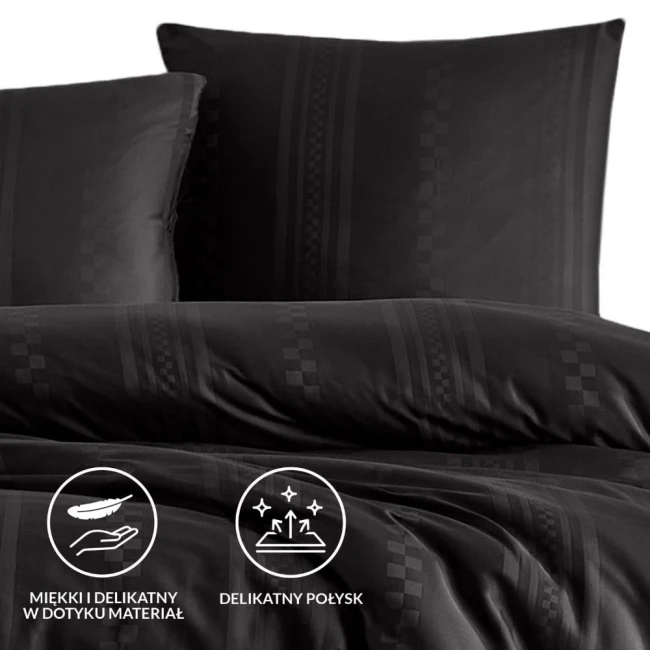 Pościel bawełniana 160x200 w geometrycznym wzorze w odcieniach szarości. Złożona, z widocznymi poszewkami. Materiał posiada delikatny połysk i jest miękki w dotyku. Ułożona na jednolitym tle. Grafika ikon w dolnym rogu przedstawia właściwości materiału.