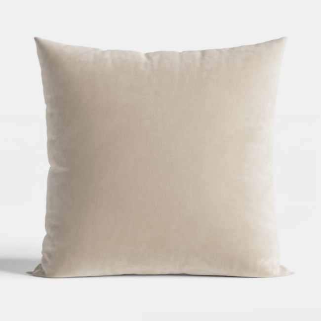  Welwetowa poszewka 40x40 cm, miękka i elegancka, z delikatnym połyskiem, w kolorze jasno beżowym 