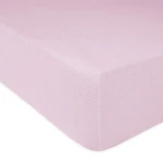 Prześcieradło frotte z gumką w kolorze wrzosu, rozmiar 120x200 cm, leżące na płaskiej powierzchni. Widoczna faktura materiału, miękka i elastyczna, idealnie dopasowująca się do materaca. Brak dodatkowych wzorów i napisów na tkaninie.
