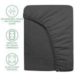 Prześcieradło frotte z gumką 180x200 w kolorze ciemnoszarym, leżące na jednolitym tle. Widać elastyczny materiał oraz grubą, wytrzymałą gumę obwodową. Zbliżenie na frędzle gumy, podkreślające dopasowanie. Brak widocznych napisów lub logo.
