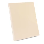 Prześcieradło bawełniane bez gumki w kolorze jasno beżowym, o wymiarach 160x200 cm, z dodatkowym 5 cm materiału po bokach. Ułożone w pozycji leżącej na jednolitym tle, z teksturą widoczną w naturalnym świetle.