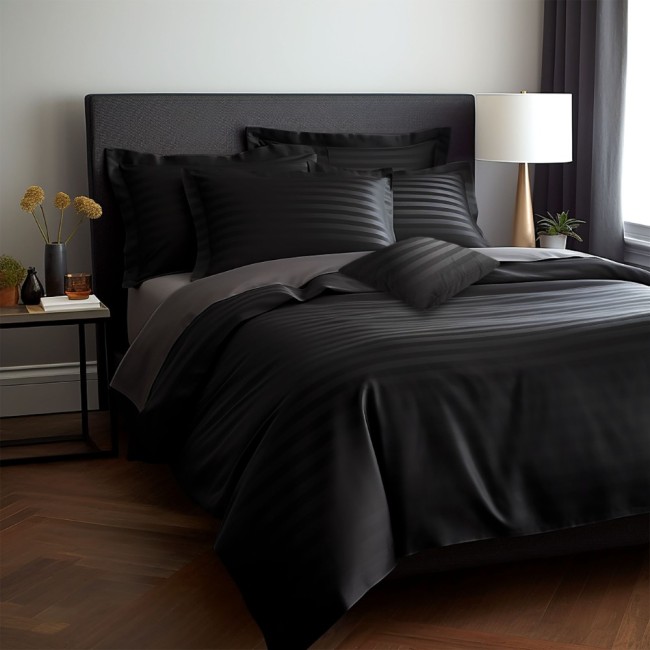  Ekskluzywna, elegancka i stylowa czarna pościel bambusowa w 2 cm pasy 