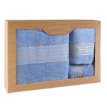 Komplet ręczników z bawełny w eco pudełku kolor niebieski z bordiurą w złote paski 500 g/m2 TIWANO 3 kpl.