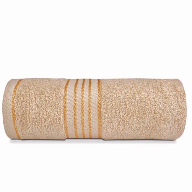 Komplet ręczników z bawełny w eco pudełku beżowy i czarny z bordiurą w złote paski 500 g/m2 TIWANO 4 kpl.