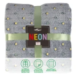 Koc mikrofibra 200x220 w kolorze malachitowym z neonowymi kropkami w odcieniach żółtym i zielonym, leżący na białym tle, zapakowany w pastelową wstążkę. Widoczny prostokątny kształt, z miękką fakturą materiału oraz logo producenta na czarnej etykiecie.