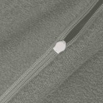 Pościel frotte w kolorze szarym, o wymiarach 155x220 cm, z widocznym zamkiem błyskawicznym. Materiał o teksturze frotte, miękki i przyjemny w dotyku, idealny do sypialni. Zbliżenie na detal zamka.