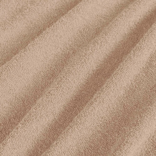 Pościel frotte w kolorze beżowym, w skład której wchodzi poszwa o wymiarach 200x220 cm oraz dwie poszewki 80x80 cm. Materiał ma delikatnie teksturowaną powierzchnię, co zapewnia komfort i przytulność.