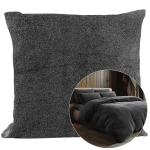 Poszewka frotte 80x80 cm w ciemno szarym kolorze z teksturą, widoczna z przodu. W tle miniaturka przedstawiająca aranżację sypialni z poszewkami i kołdrą w tym samym odcieniu.