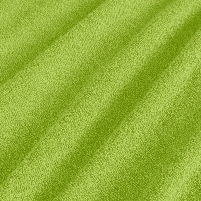 Poszewka frotte 80x80 w intensywnym zielonym kolorze, wykonana z miękkiego materiału o teksturowanej powierzchni. Produkt leży na płasko, ukazując swoją gładką strukturę i jednolitą barwę.