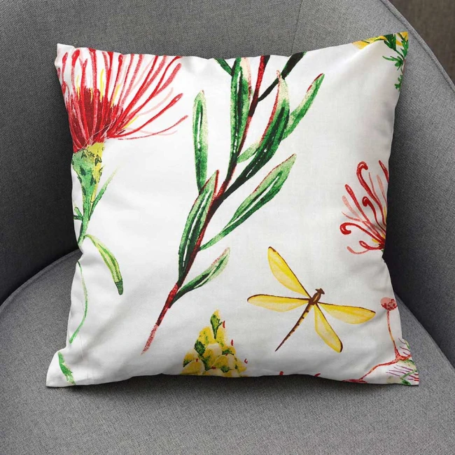 Poszewka dekoracyjna bawełniana 40x40 Sunny Bloom biała w kolorowe letnie kwiaty, Cottonlove
