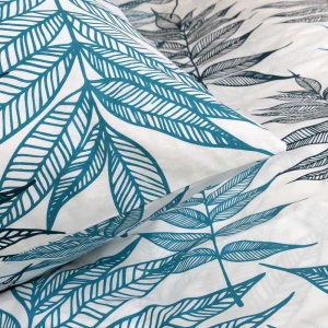 Pościel bawełniana 160x200 Amazoni biała w dekoracyjne niebieskie liście, Cottonlove Exclusive