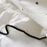 Pościel bawełniana 220x200 z falbanką Point Exclusive, biała