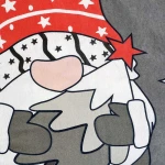 Pościel flanelowa 220x200 Iskierka, szara w czerwone skrzaty i bombki, Flanelove
