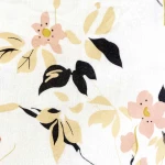 Poszewka flanelowa 40x40 Kamelia, biała w kolorowe kwiaty, Flanelove