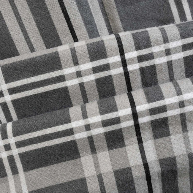 Poszewka flanelowa 40x40 Manhattan Grey, szara w białą kratę, Flanelove