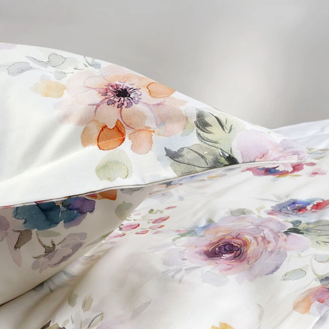 Pościel satyna bawełniana 220x200 Farya, biała śmietanka w kolorowe kwiaty, Luxury Premium