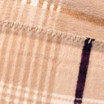 Koc bawełniany 150x200 Celine w jasną kratę i kolorowe pasy z frędzlami, beżowy i kremowy