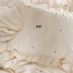 Pościel bawełniana 160x200 Med Cream kremowa w kokardki z falbanką, Ribbon